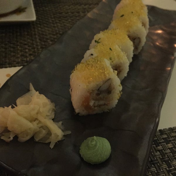 Das Foto wurde bei Sushihana Sushi Bar von PEDRO F. am 4/24/2016 aufgenommen