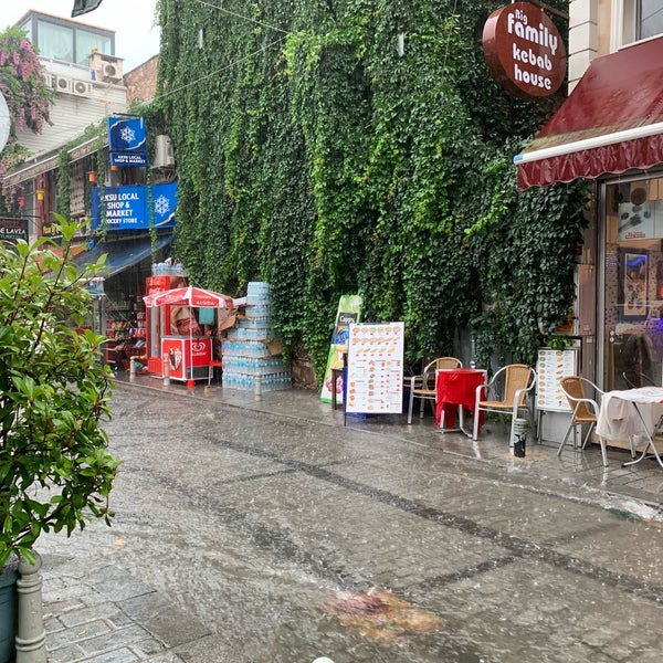 Foto diambil di Gülhane Park Hotel oleh Esam A. pada 8/17/2019