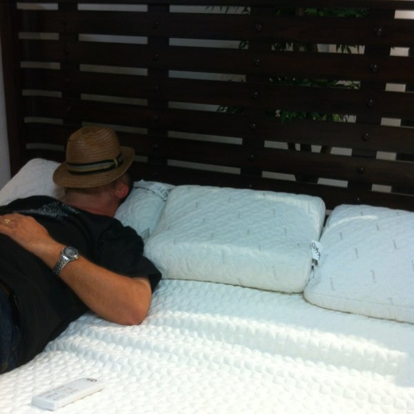 Rooms To Go Furniture Store 5800 Veterans Memorial Blvd