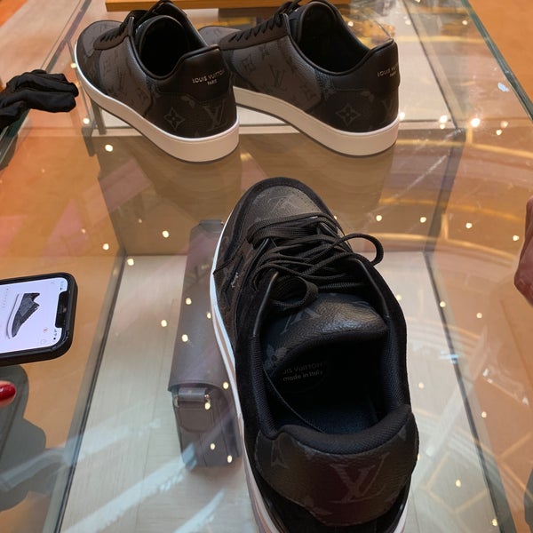 louis vuitton luxembourg sneaker on feet