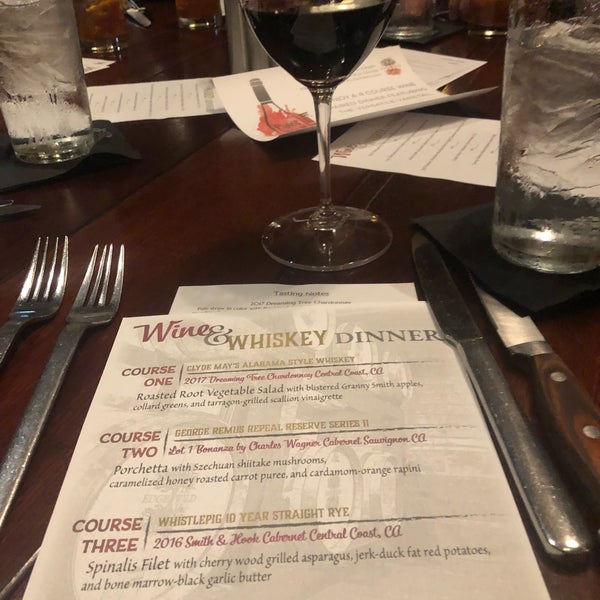 Das Foto wurde bei EdgeWild Restaurant &amp; Winery von Tommie J. am 2/3/2019 aufgenommen