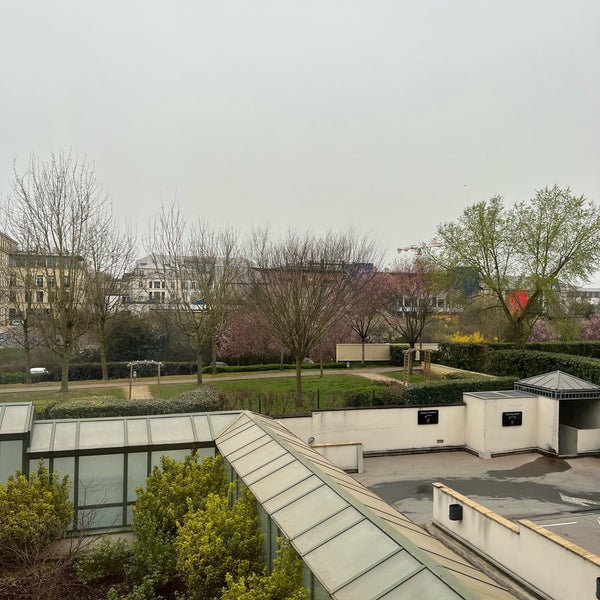 Photo taken at Hôtel Élysée Val d&#39;Europe by Amal 🧜🏻‍♀️💙 on 3/18/2022