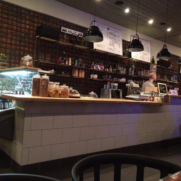 Триггер бар варшавская 45. Москва триггер бар варшавское шоссе. Триггер бар. Trigger bar нагатинская. Бар триггер варшавское шоссе 45.