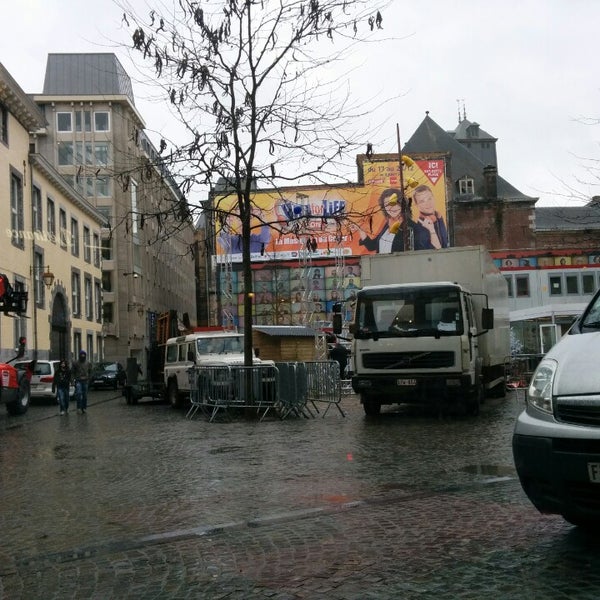 12/24/2014에 Nino I.님이 Place St-Etienne에서 찍은 사진