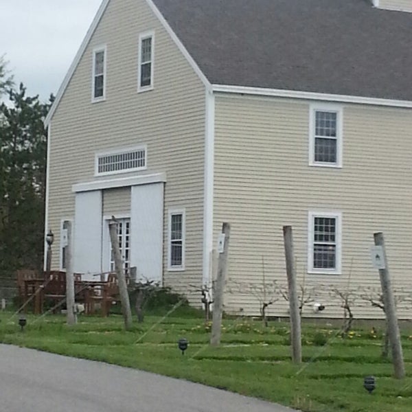 Jewell Towne Vineyards South Hampton, MA