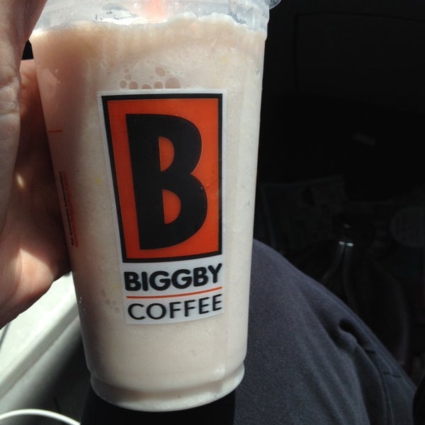 6/6/2014 tarihinde Marissa L.ziyaretçi tarafından Biggby Coffee'de çekilen fotoğraf