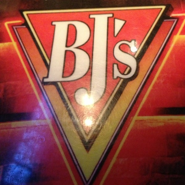 12/22/2012 tarihinde Alicia H.ziyaretçi tarafından BJ&#39;s Restaurant &amp; Brewhouse'de çekilen fotoğraf