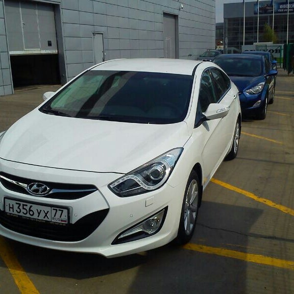 Foto scattata a АвтоСпецЦентр Hyundai Внуково da Сергио Я. il 6/1/2013