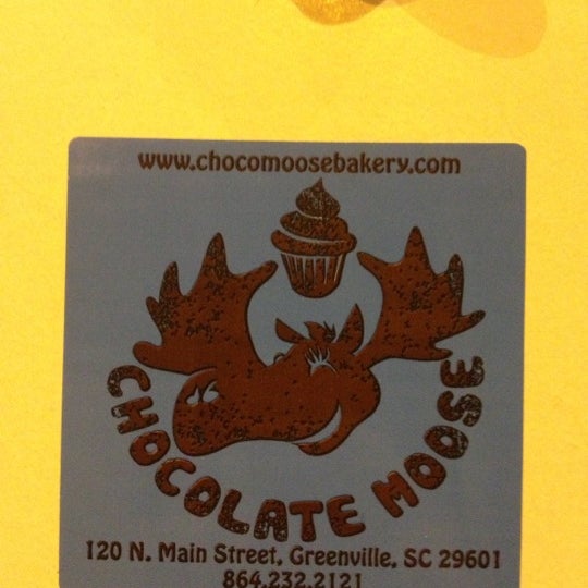 Foto tirada no(a) The Chocolate Moose Bakery &amp; Cafe por Ted R. em 11/10/2012