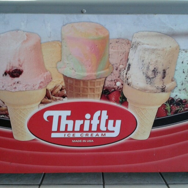 Photo taken at Thrifty Ice Cream &quot;Campanario&quot; by Adrian W. on 4/8/2013