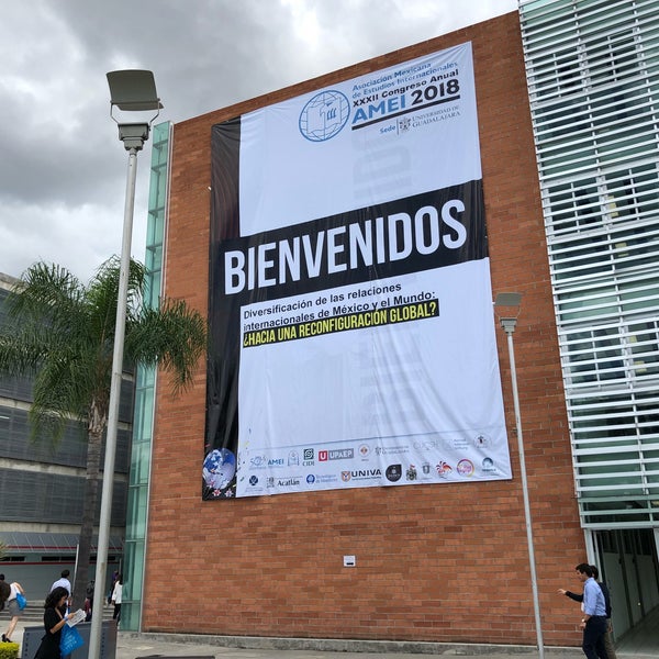 Fotos en Centro Universitario de Ciencias Sociales y Humanidades (CUCSH Belenes) 7 tips