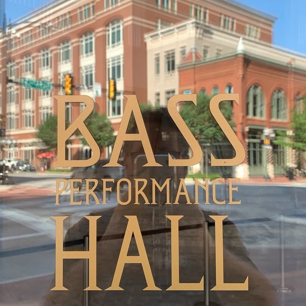Foto tirada no(a) Bass Performance Hall por Larry T. em 7/16/2019