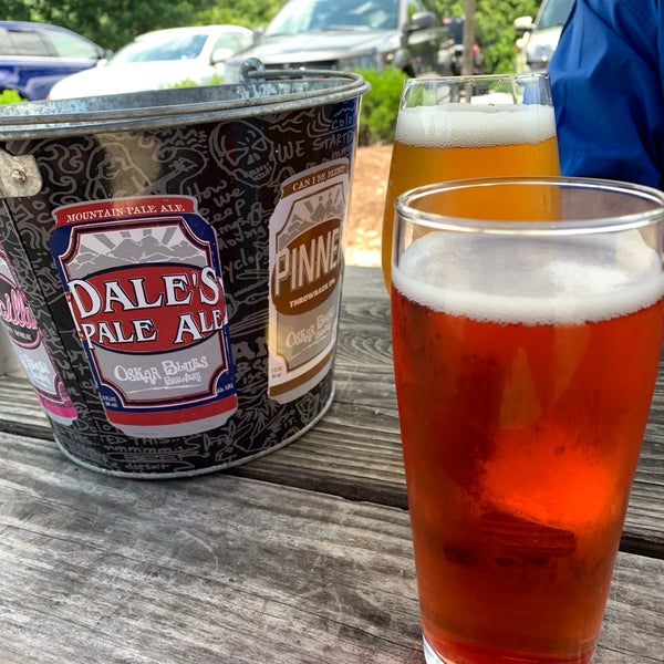 Foto diambil di Oskar Blues Brewery oleh That Ginger Anna pada 7/4/2019