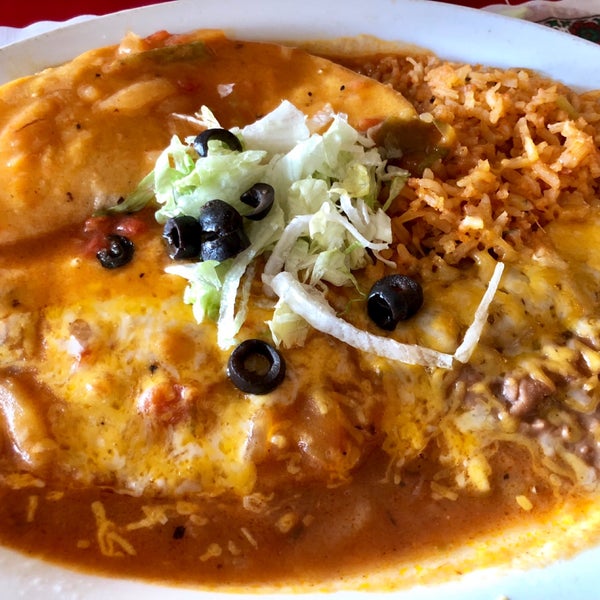 Hernandez' Hideaway Restaurant 19320 Lake Dr