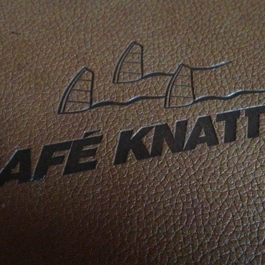 รูปภาพถ่ายที่ Café Knatter โดย Bert P. เมื่อ 7/29/2013