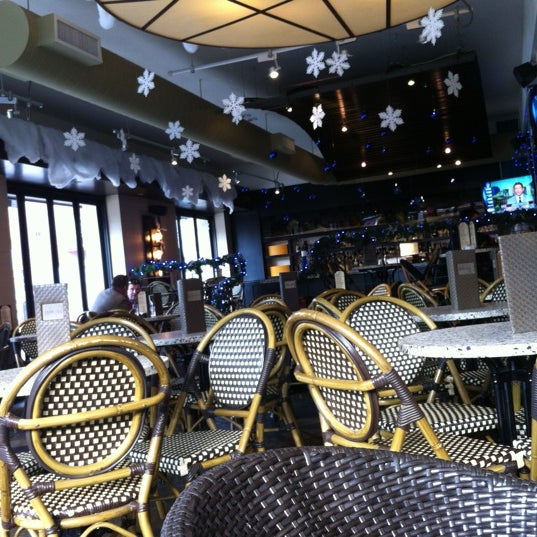Foto scattata a Grand Café da Suree il 12/13/2012