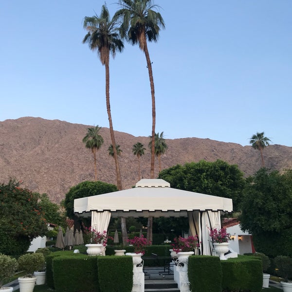 Photo taken at Avalon Hotel Palm Springs by Suzanne D. on 5/11/2018