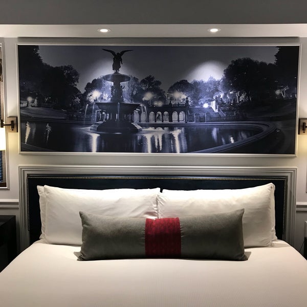 Das Foto wurde bei Hotel AKA Nomad von Suzanne D. am 1/11/2018 aufgenommen