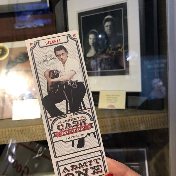 Photo taken at Johnny Cash Museum and Bongo Java Cafe by Suzanne D. on 4/28/2019