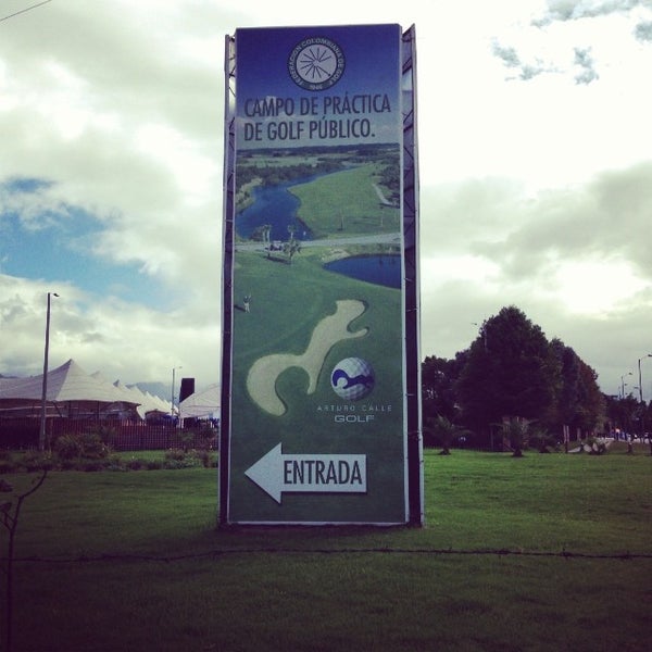 Arturo Calle Golf Golf Course In Parque El Salitre