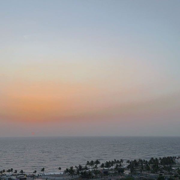 Foto scattata a Jeddah Hilton da T’ il 5/31/2024
