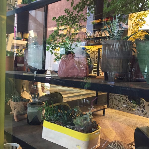 5/31/2018에 Bora E.님이 Amelie&#39;s Garden Succulent &amp; Coffee에서 찍은 사진