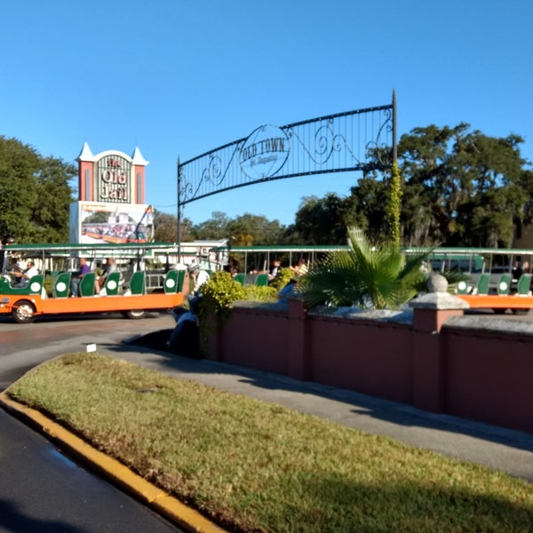 Photo taken at Old Town Trolley Tours St Augustine by Michelle A G. on 11/30/2019