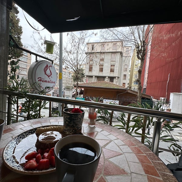 Foto tirada no(a) Hümaliva Çikolata &amp; Kahve por Mohammed em 3/7/2023