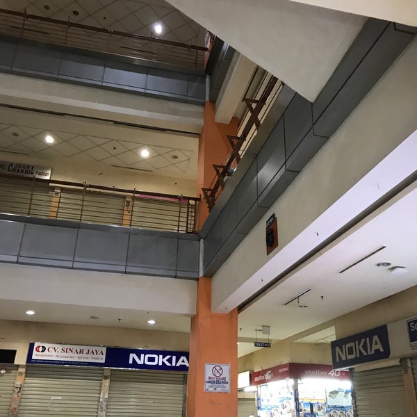 Roxy Square - Pusat Perbelanjaan di Jakarta Barat