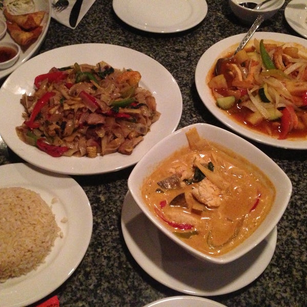 Teak House Daphne'de Tayland Restoranı