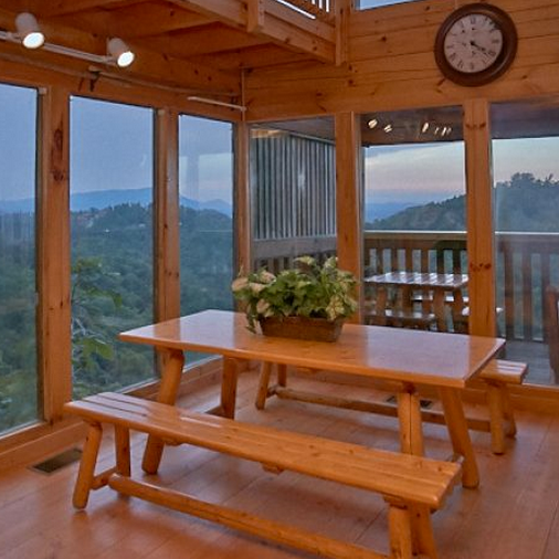 You'll be singing a "Smoky Mountain Melody" with these gorgeous Smoky views. Book your Smoky Mountain cabin rental  online to save money.