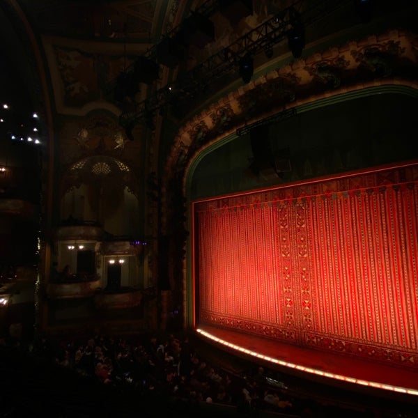 Foto diambil di New Amsterdam Theater oleh Faisal pada 3/28/2022