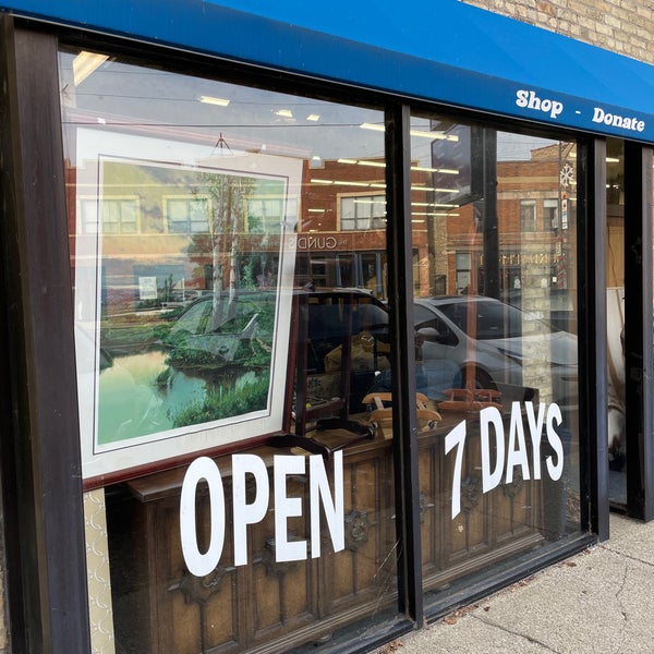 Mt. Sinai Hospital Resale Shop Lakeview Chicago, IL