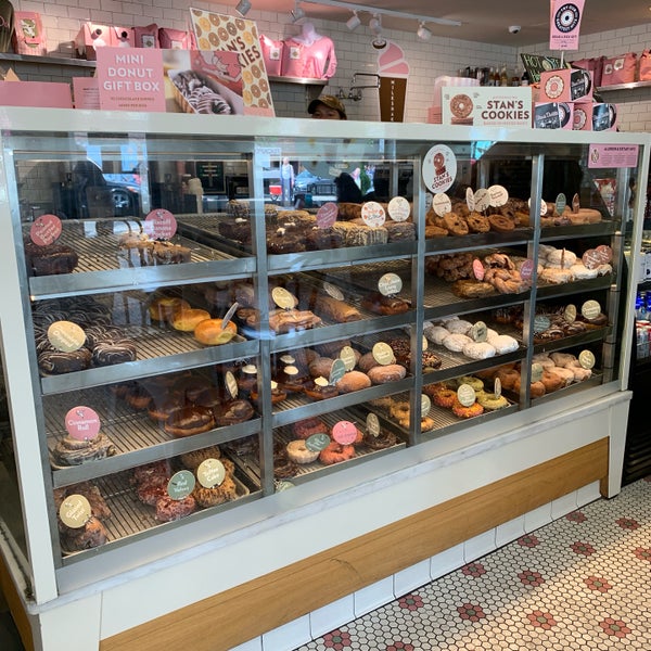 Stan's Donuts & Coffee Lake View East 31 tips from 1471 visitors