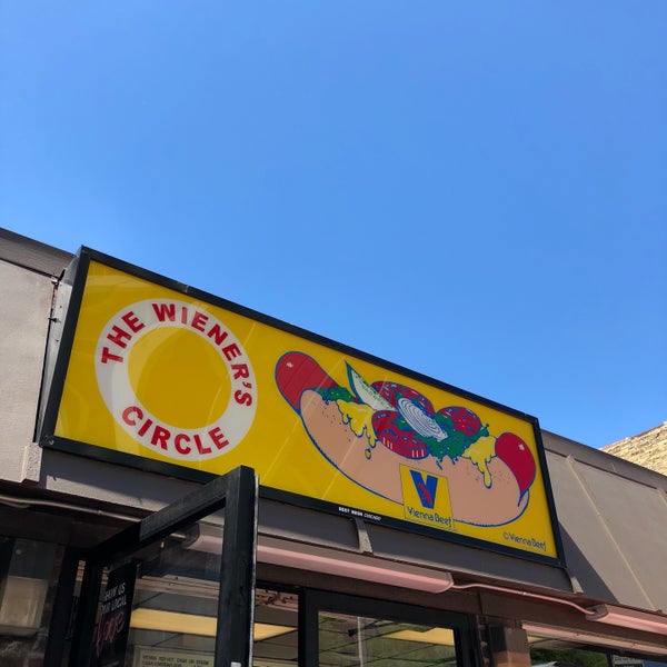 Photo taken at The Wiener&#39;s Circle by Jemillex B. on 6/4/2018