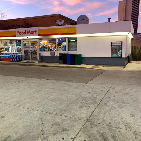 Photo taken at Shell by Jemillex B. on 10/25/2019