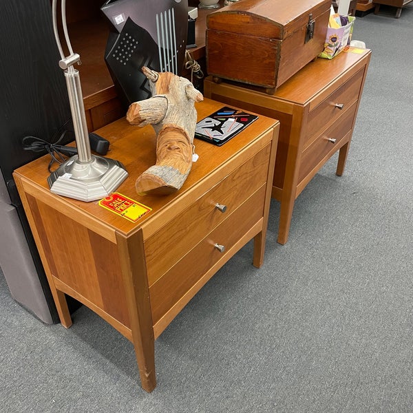 Mt. Sinai Hospital Resale Shop Lakeview Chicago, IL