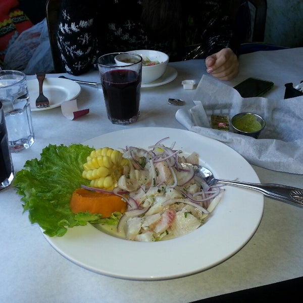 Photo prise au Machu Picchu Restaurant par Jose E. le2/7/2014