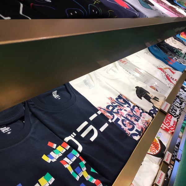 Photos At Design Tshirts Store Graniph 京都三条通り店 Boutique Photos At Design Tshirts Store Graniph 京都三条通り店 Boutique