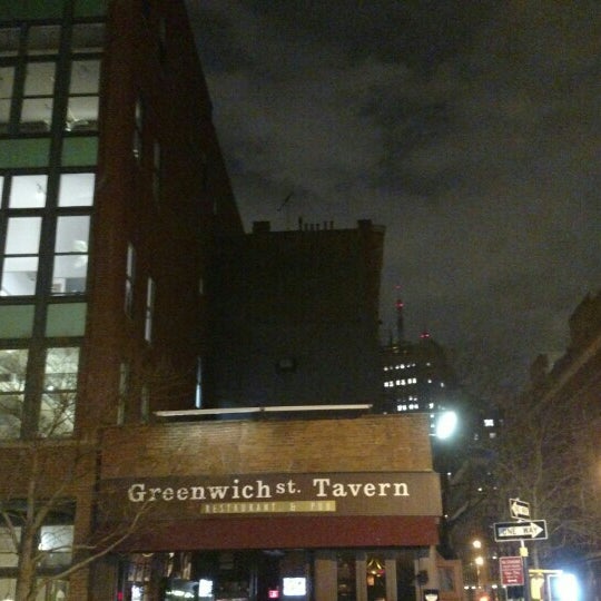 Foto tirada no(a) Greenwich Street Tavern por David C. em 3/11/2016