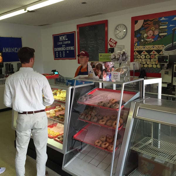 Money Talks Donut Shop