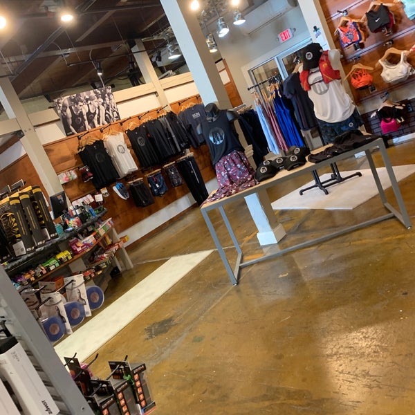 valley running store