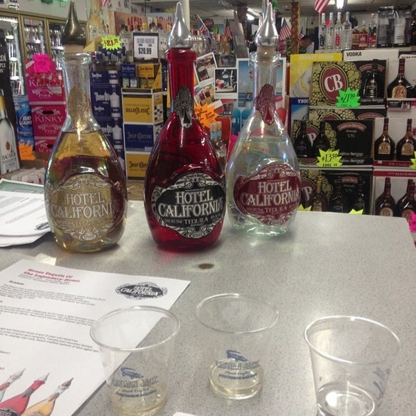 Three Ring Liquor Liquor Store in Providence