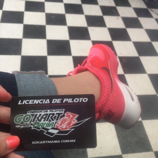 Foto diambil di Gokartmanía oleh Alejandra C. pada 5/5/2016