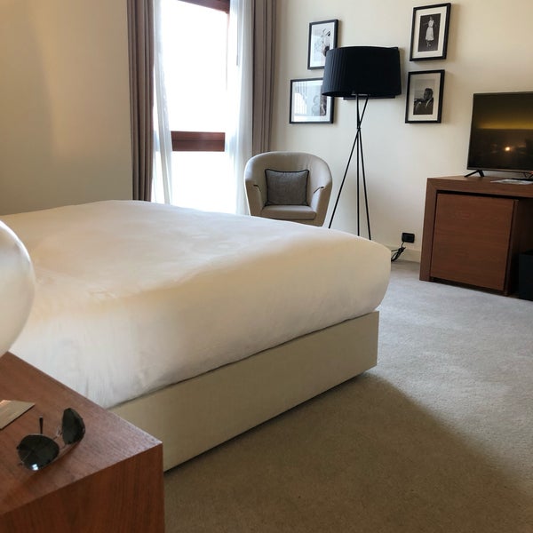 Photo taken at JW Marriott Venice Resort &amp; Spa by Steven on 5/10/2019