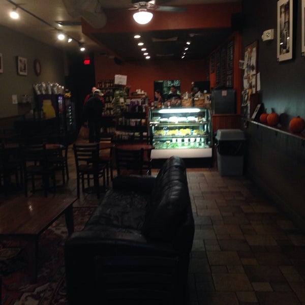 Foto tirada no(a) Boston Common Coffee Company por gabor k. em 10/31/2013