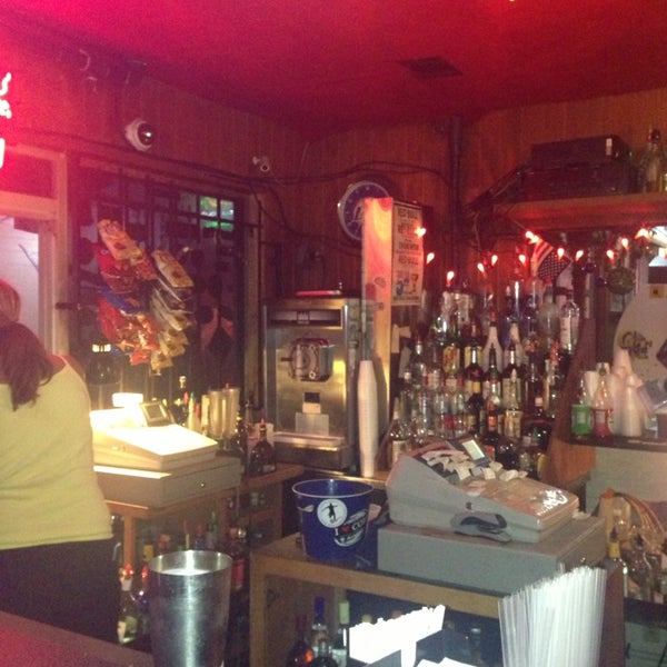 Sandshaker Lounge & Package Pensacola Beach 731 Pensacola Beach Blvd