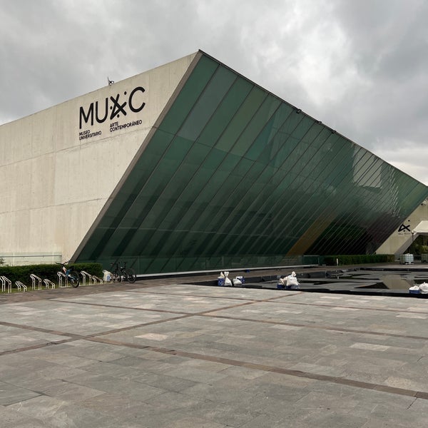 Photo prise au Museo Universitario de Arte Contemporáneo (MUAC) par Adrian H. le10/9/2023