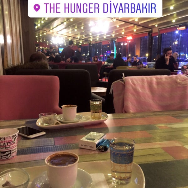 Foto tomada en The Hunger Cafe &amp; Brasserie  por Rohat K. el 3/23/2019