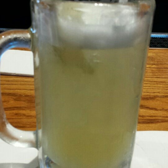 Photo taken at Chili&#39;s Grill &amp; Bar by Betty on 10/4/2015